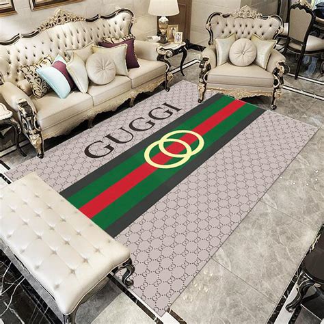 tapis voiture gucci|Gucci .